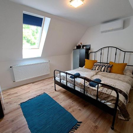 Milla Apartmanok Эгер Экстерьер фото