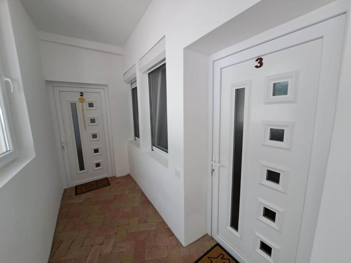 Milla Apartmanok Эгер Экстерьер фото